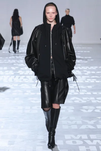 Look 31
